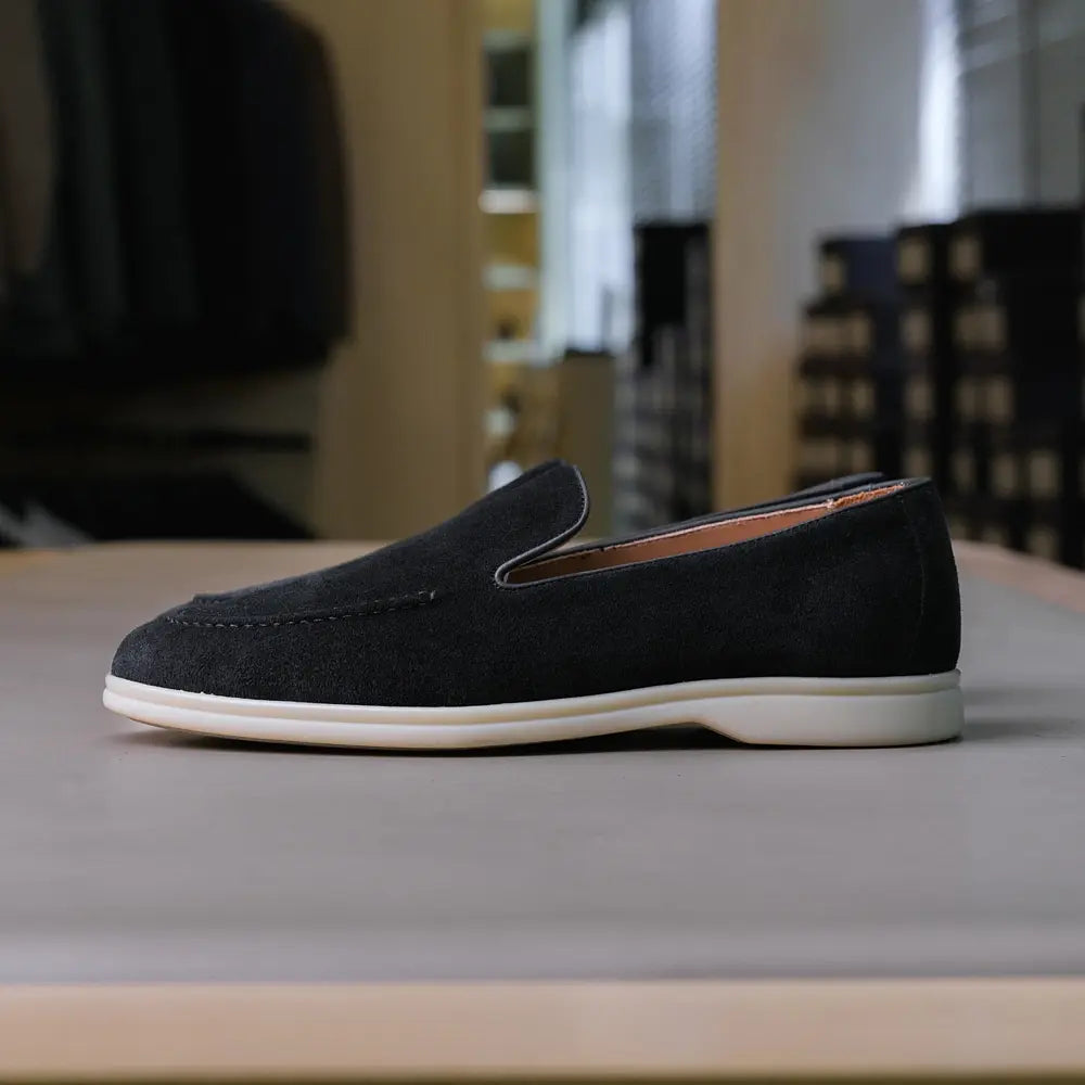 Stitching detail of the Berwick Flex Walk Apron Stitch Loafers Go Rain Janus Suede Black highlighting apron stitch precision and premium suede craftsmanship for Clothier & Sons.