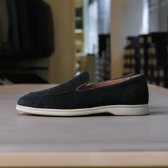 Stitching detail of the Berwick Flex Walk Apron Stitch Loafers Go Rain Janus Suede Black highlighting apron stitch precision and premium suede craftsmanship for Clothier & Sons.