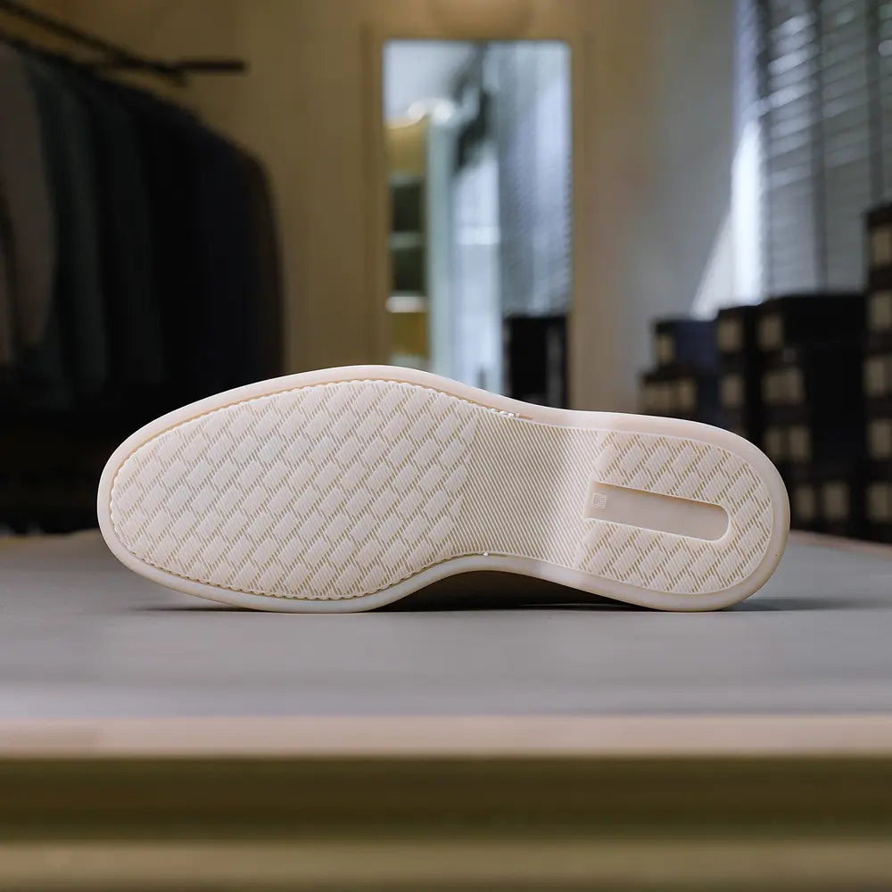 Outsole detail of the Berwick Flex Walk Apron Stitch Loafers Go Rain Janus Suede Sughero revealing flexible rubber sole, grip pattern, and durability for Clothier & Sons.