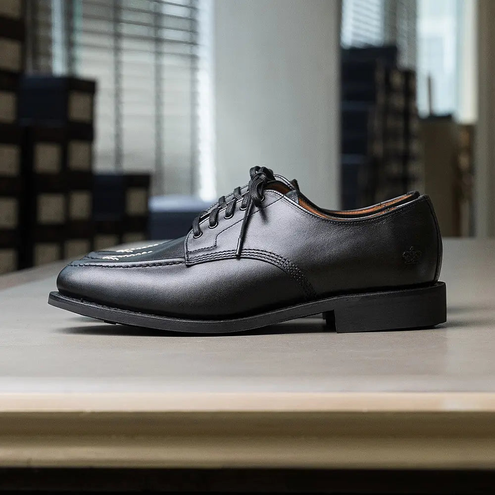 Sanders Military Broad Arrow Derby Black