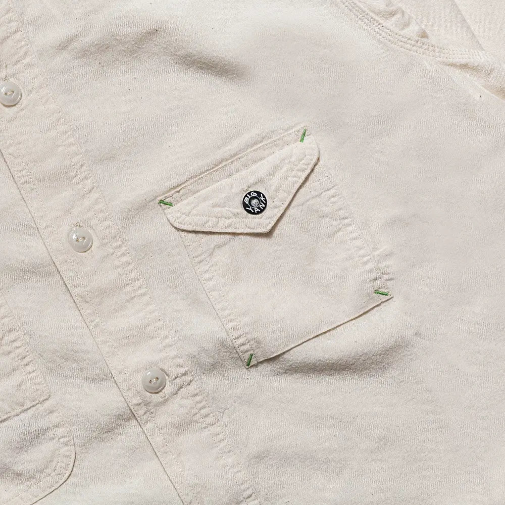 Pocket detail of the Big Yank 1935 Original Chambray Shirt Natural highlighting pocket shape, stitching precision, and classic Big Yank workwear detailing for Clothier & Sons.