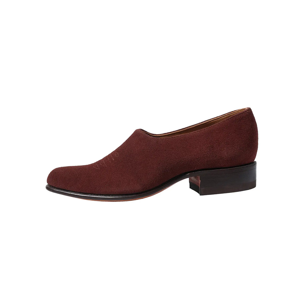 Side profile of the Chamula Saarinen Suede Ante Tobacco showing ankle height proportion, stacked heel, and refined silhouette for Clothier & Sons.
