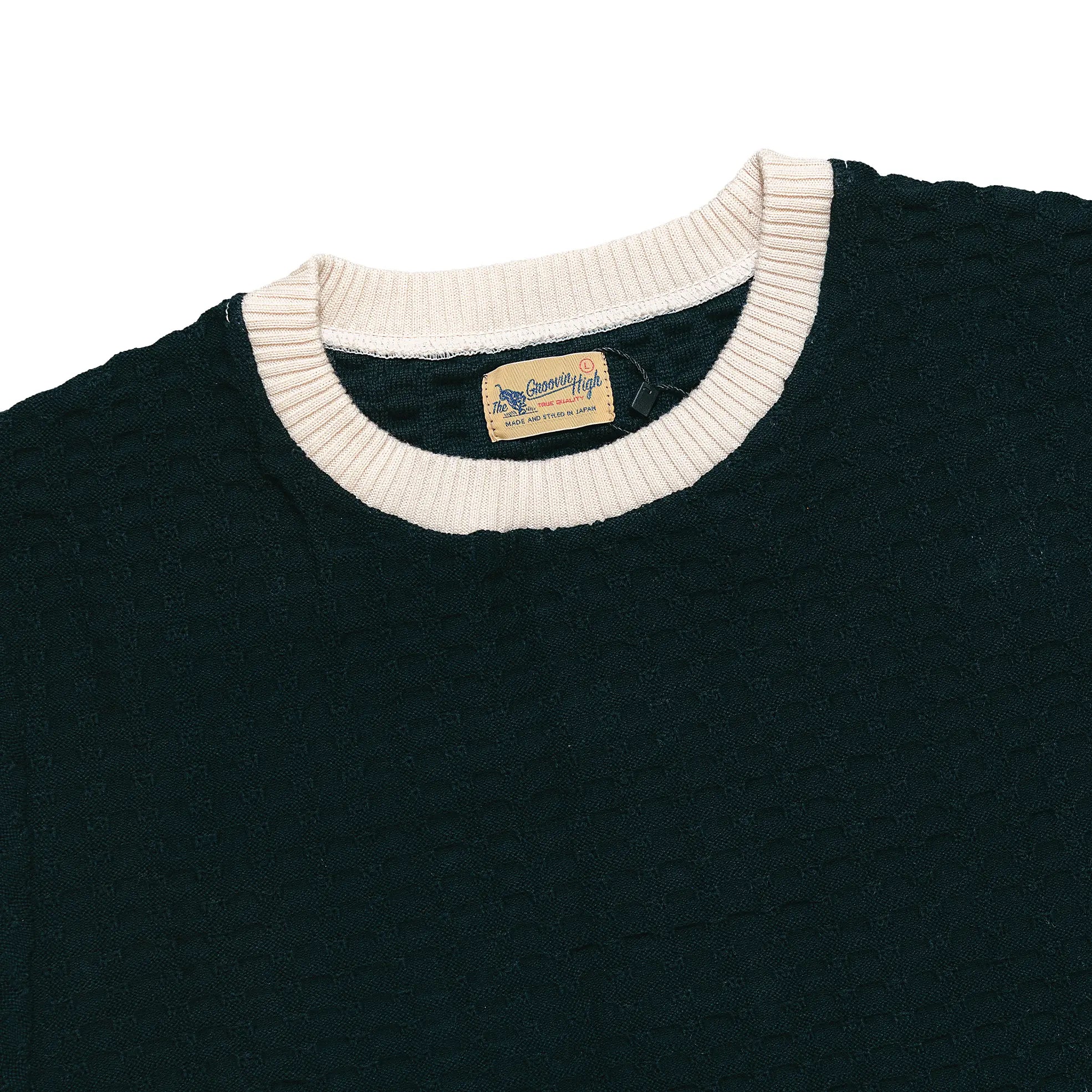 Groovin High #260204 Summer Knit Waffle Black Collar Detail