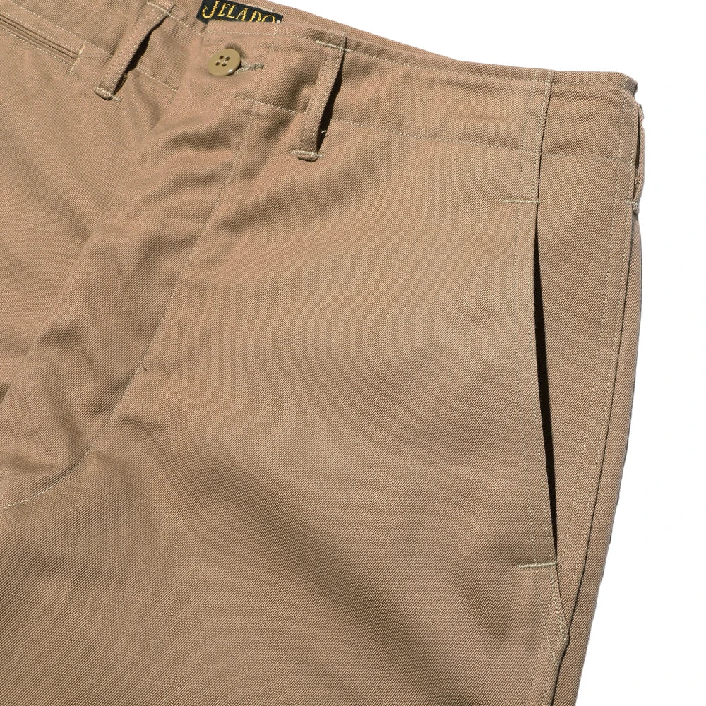 Pocket detail of the Jelado 41 Khaki Lastresort Chino Cloth highlighting pocket shape, seam finishing, and functional military-inspired design for Clothier & Sons.
