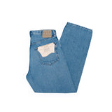 orSlow 101 Dad’s Fit รุ่น Denim Used ผลิตในญี่ปุ่นจากผ้าเดนิมฟอกอ่อน โทนสีน้ำเงินเข้ม ทรงขาตรงสวมใส่สบาย พร้อมกระดุมโลหะและรายละเอียดเย็บคู่แบบคลาสสิก