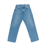 กางเกงยีนส์ orSlow 101 Dad’s Fit รุ่น Denim Used ผลิตในญี่ปุ่นจากผ้าเดนิมฟอกอ่อน โทนสีน้ำเงินเข้ม ทรงขาตรงสวมใส่สบาย พร้อมกระดุมโลหะและรายละเอียดเย็บคู่แบบคลาสสิก