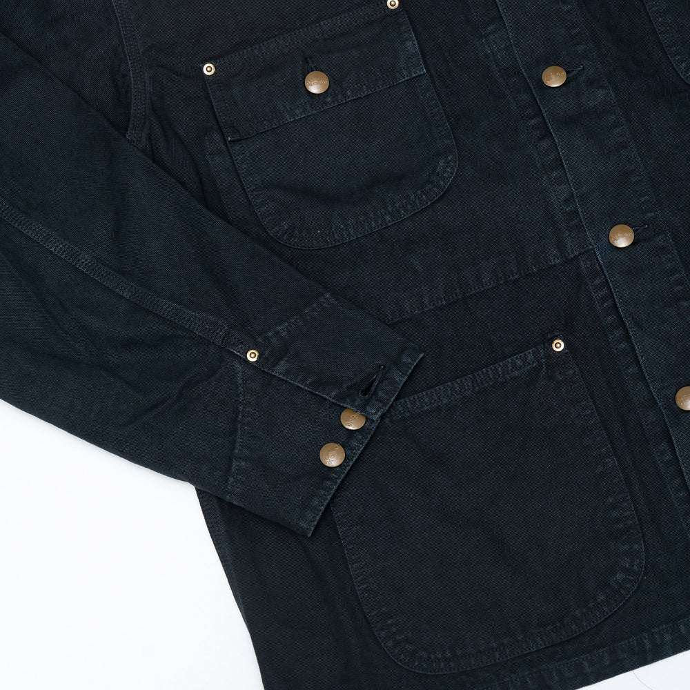 งานตัดเย็บและกระดุมของ orSlow Shawl Jacket สี Black สื่อถึงความประณีตและคุณภาพในแบบญี่ปุ่น