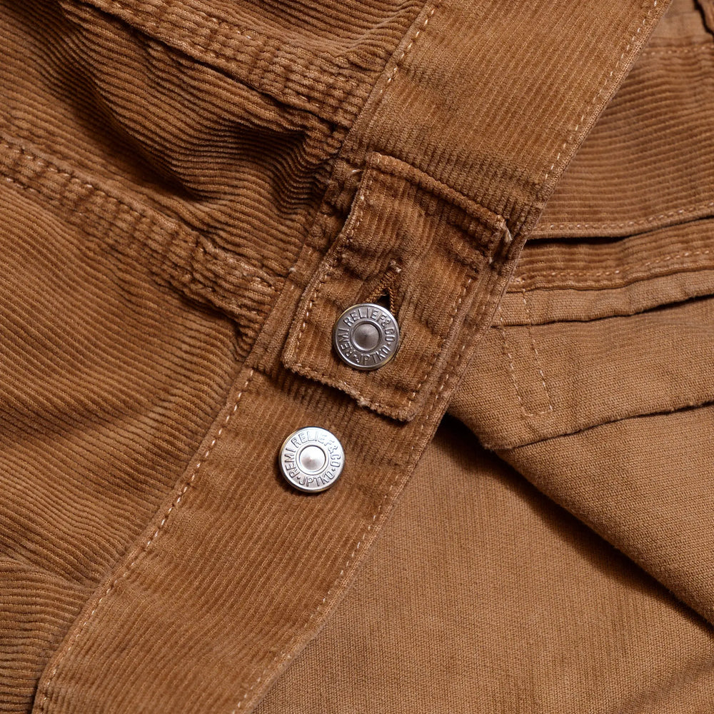 detail of the Remi Relief 14W Corduroy 2nd Jacket in Beige highlighting precise construction and workmanship for Clothier & Sons.