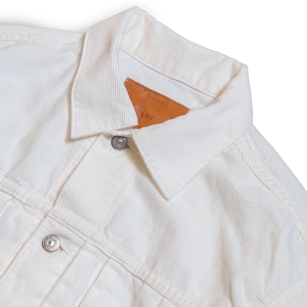 Collar detail of the Remi Relief 14W Corduroy 2nd Jacket in Off White showing stitching, shape, and refined Japanese craftsmanship for Clothier & Sons.