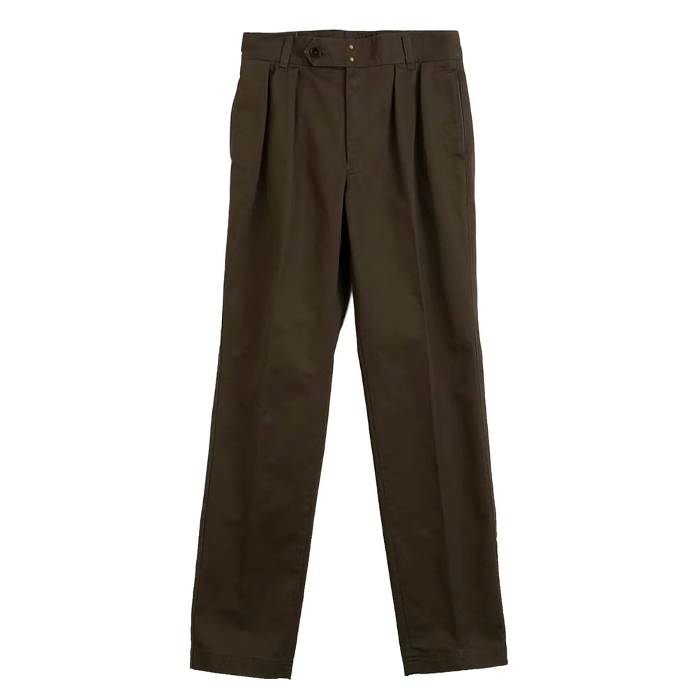 Front view of the Soundman Clarke 294M-902 trousers in army green featuring a clean tailored silhouette and classic design.
