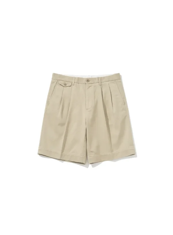 RENACTS Garment Washed Two Tuck Shorts Light Beige – กางเกงขาสั้นทรง Ivy Style สีเบจอ่อน ผ้าฟอกเนื้อสัมผัสนุ่ม สไตล์ทหารวินเทจ