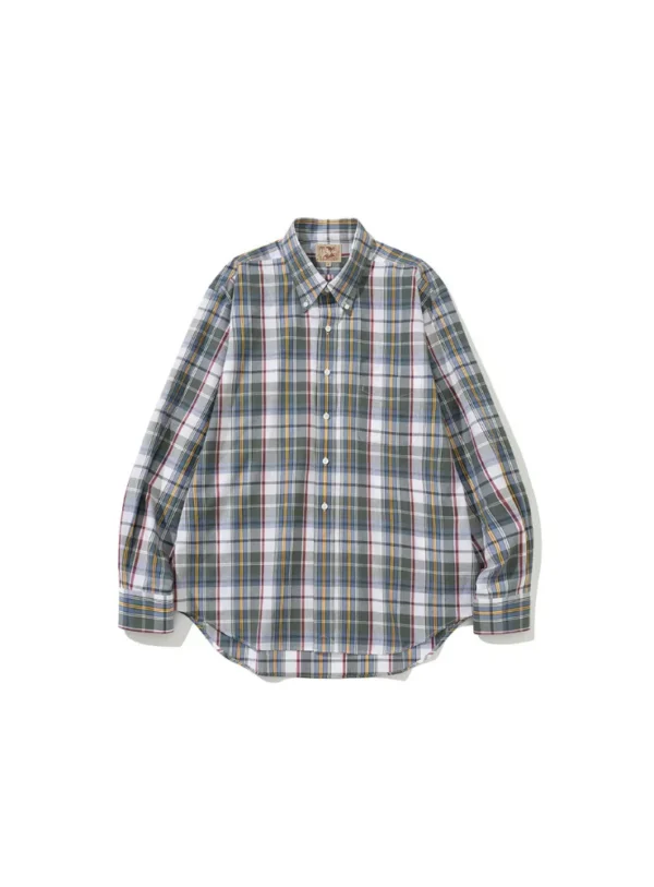 Madras shirt inspired by Ivy League style, crafted from lightweight cotton with traditional check pattern เสื้อเชิ้ตลาย Madras สไตล์ Ivy League ผลิตจากผ้าฝ้ายบางเบา ลายตารางคลาสสิก